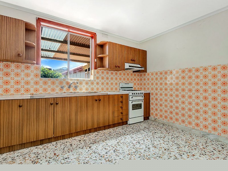 16 Huntington Grove, Coburg VIC 3058