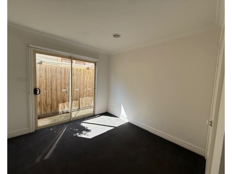 38b Dunstan Avenue, Brunswick VIC 3056