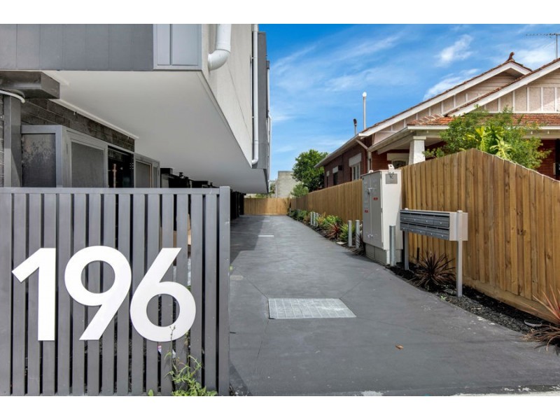1/196 Moreland Road, Brunswick VIC 3056