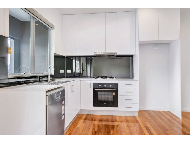 1/196 Moreland Road, Brunswick VIC 3056