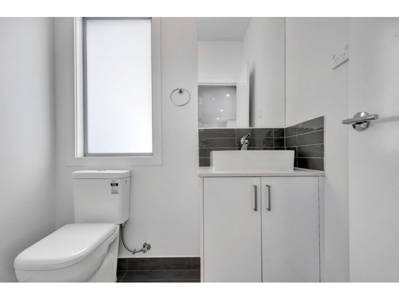 1/196 Moreland Road, Brunswick VIC 3056