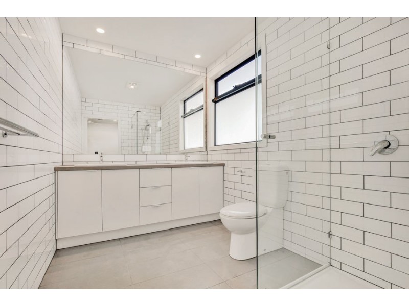 2/403 Abion Street, Brunswick VIC 3056