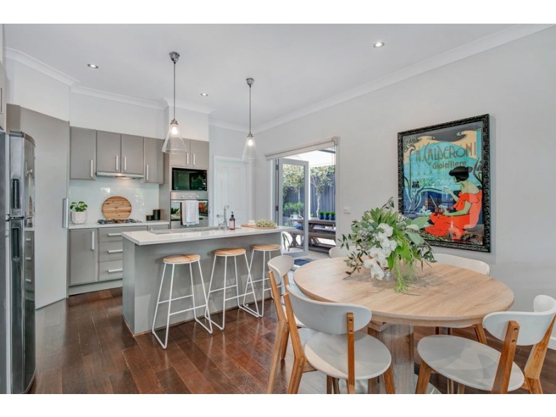 5 Compton Street, Mitcham VIC 3132