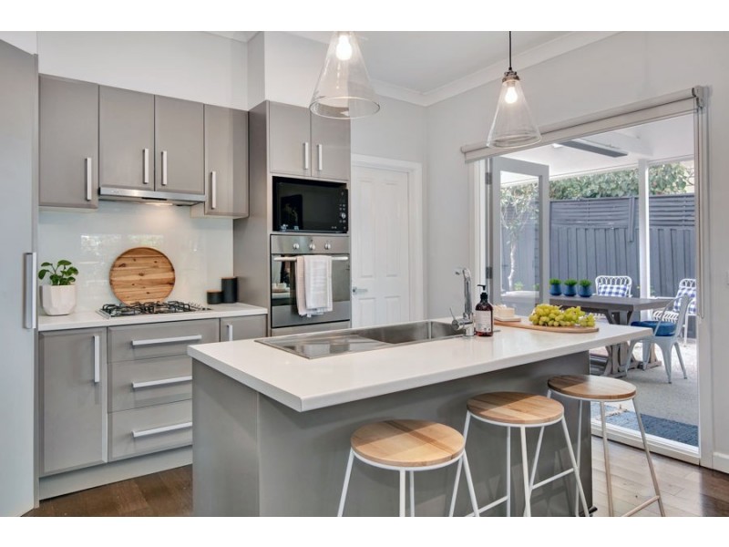 5 Compton Street, Mitcham VIC 3132