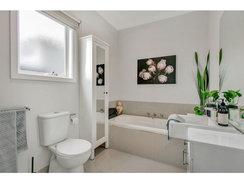 5 Compton Street, Mitcham VIC 3132