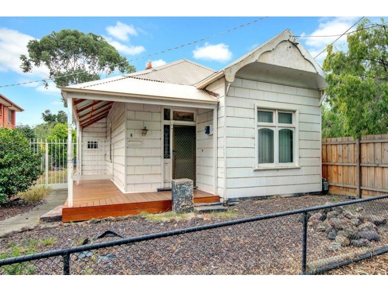 8 Orient Grove, Brunswick VIC 3056