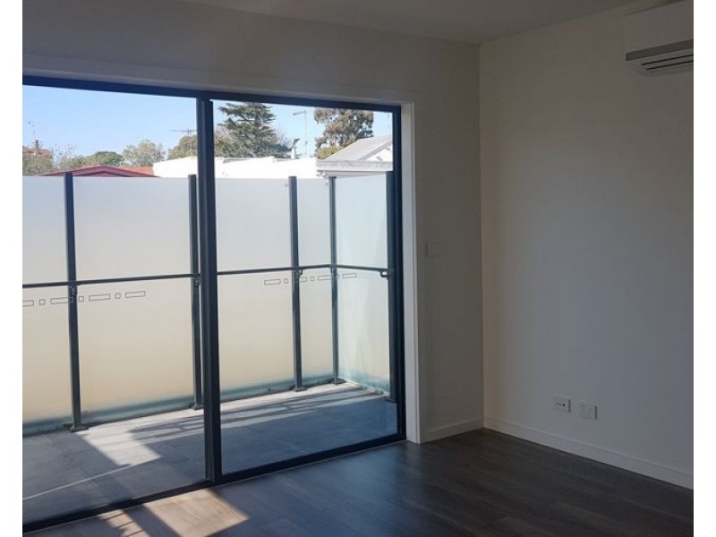 4/422 Brunswick Road, Brunswick VIC 3056