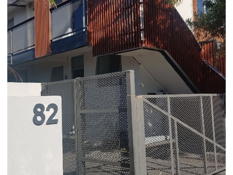 1/82 Blyth Street, Brunswick VIC 3056