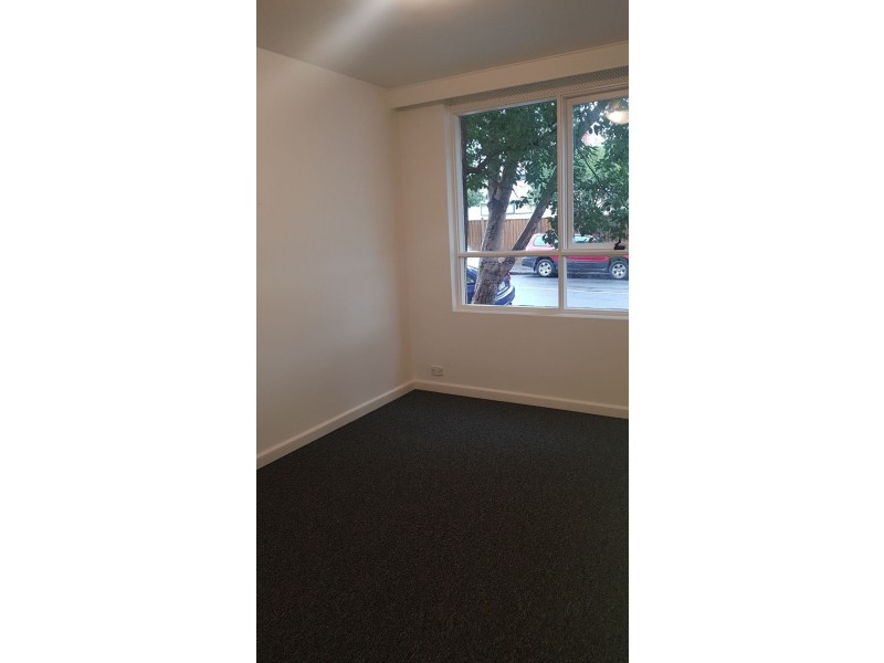 1/305 Albion Street, Brunswick VIC 3056