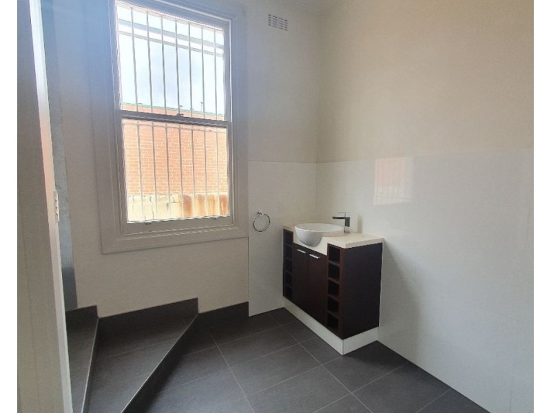 1/420-422 Sydney Road, Coburg VIC 3058