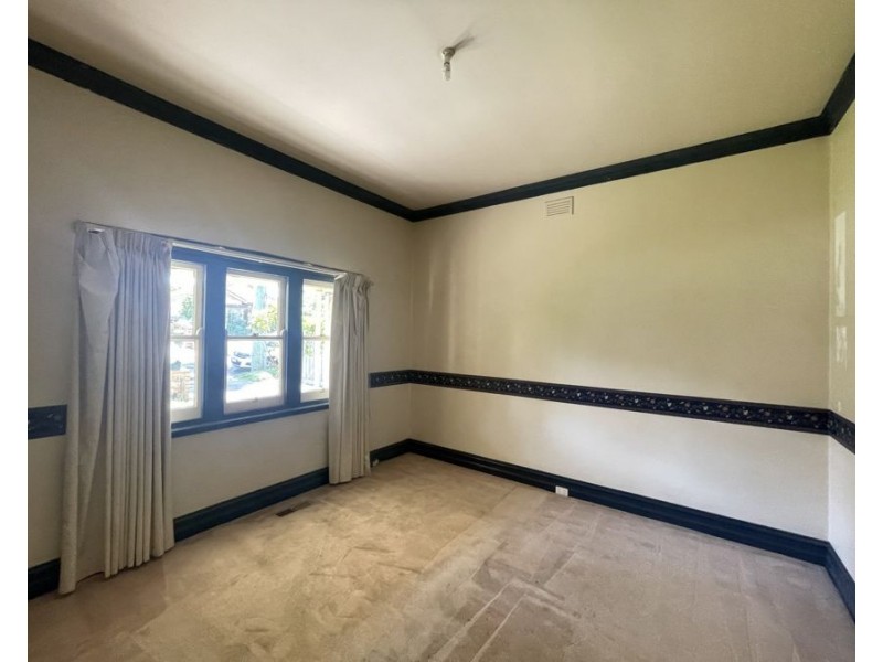 39 Gladstone Street, Coburg VIC 3058