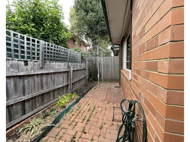 2/115 Harding Street, Coburg VIC 3058