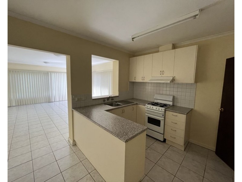 1031 Pascoe Vale Road, Jacana VIC 3047