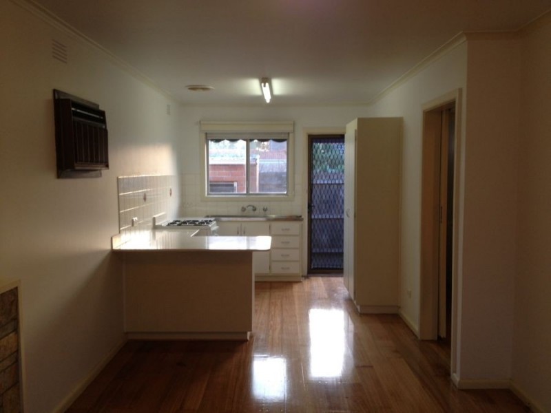 6/3 Balloan Street, Coburg VIC 3058