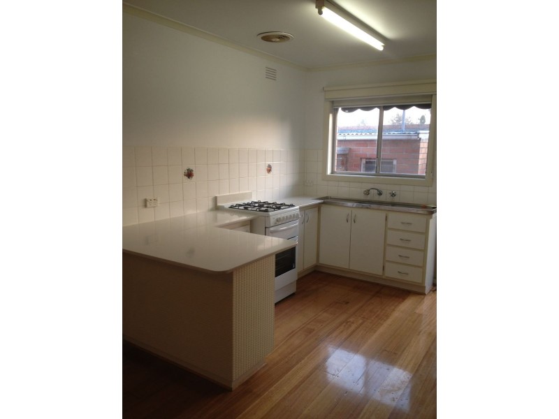 6/3 Balloan Street, Coburg VIC 3058