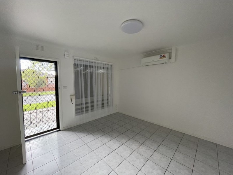 1/42 Harbury Street, Reservoir VIC 3073