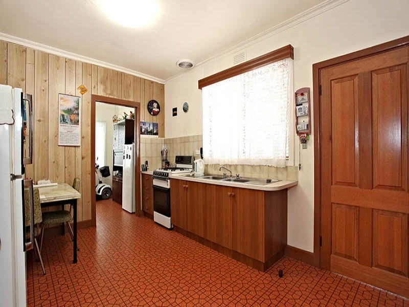16 Camdon Street, Pascoe Vale VIC 3044