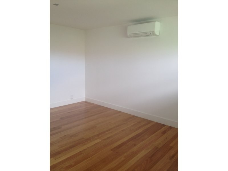 2/30 Loch Street, Coburg VIC 3058