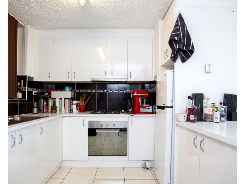 1/96 Glenlyon Road, Brunswick VIC 3056