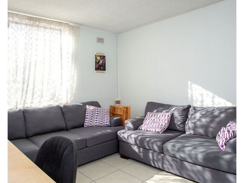 1/96 Glenlyon Road, Brunswick VIC 3056