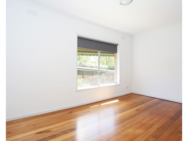 2/75 Lincoln Road, Essendon VIC 3040