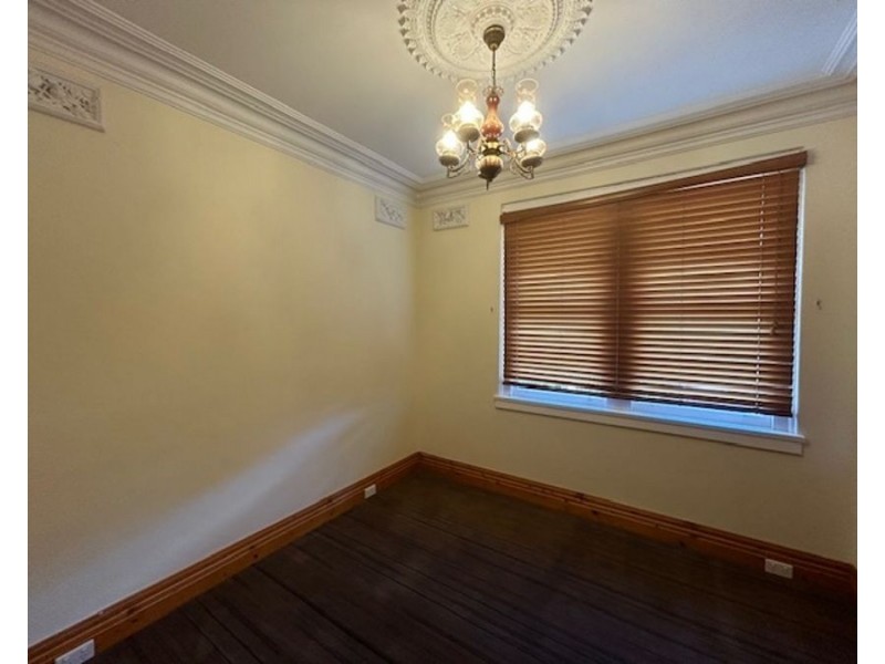 1 Connolly Avenue, Coburg VIC 3058