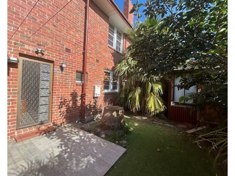 1 Connolly Avenue, Coburg VIC 3058