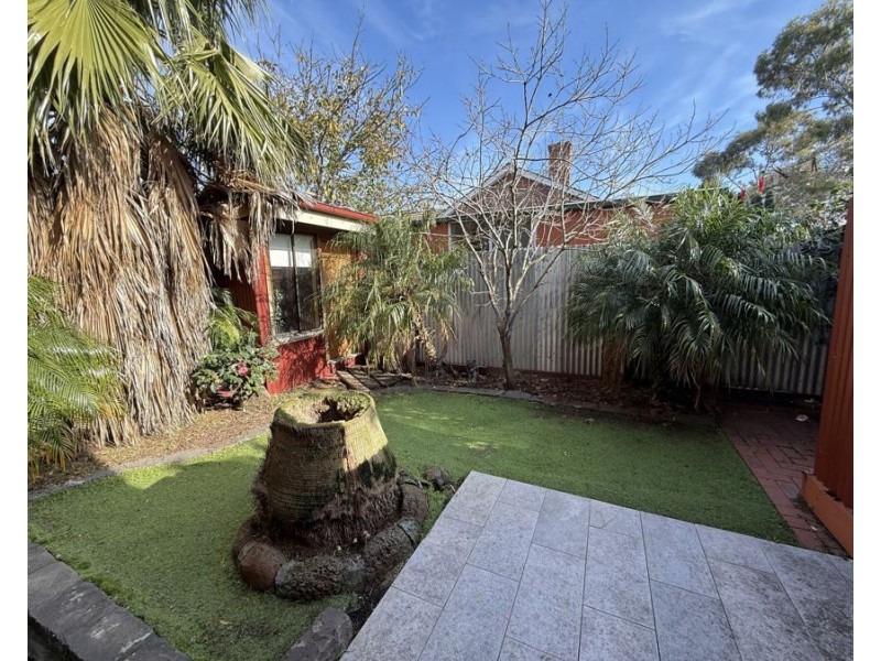 1 Connolly Avenue, Coburg VIC 3058