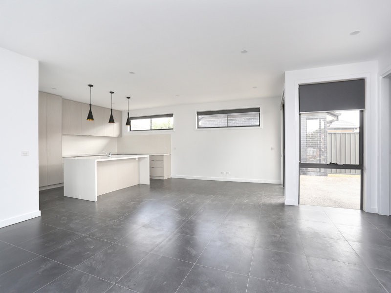 1/33 Surrey Street, Pascoe Vale VIC 3044