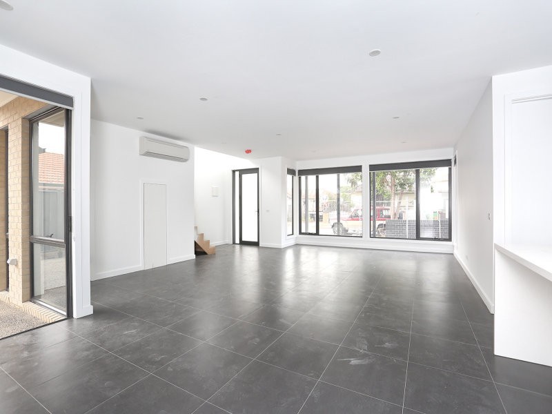 1/33 Surrey Street, Pascoe Vale VIC 3044