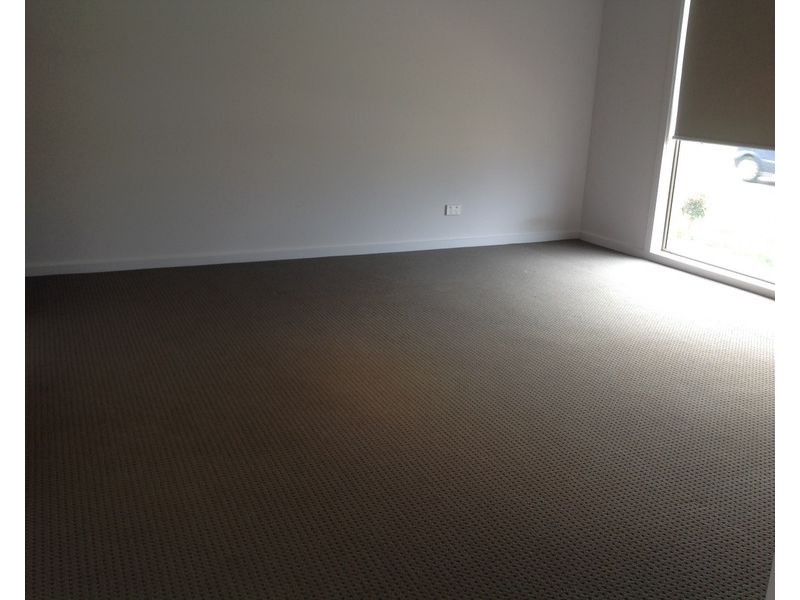 12 Rosette Parade, Mickleham VIC 3064