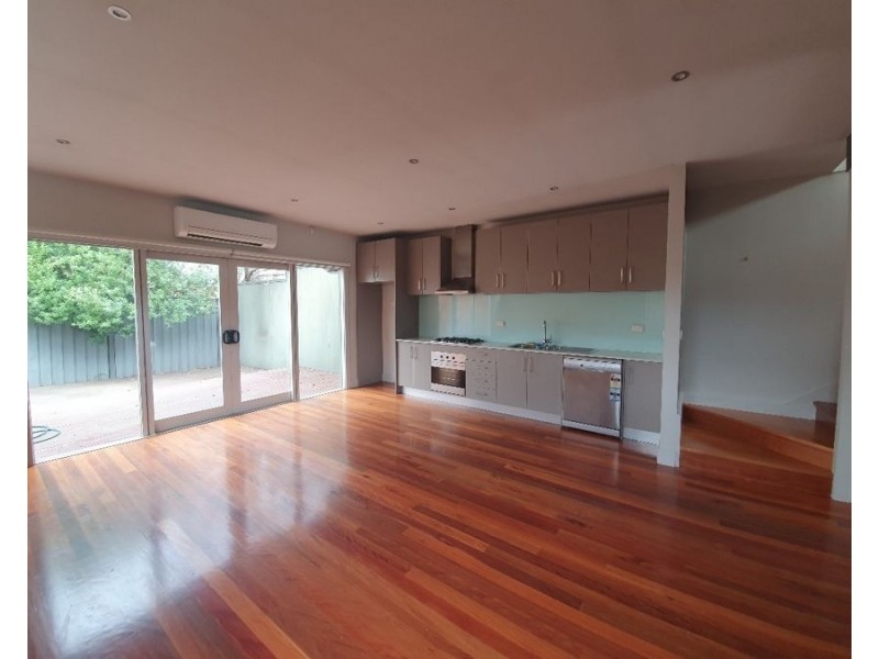 2/101 Cramer Street, Preston VIC 3072