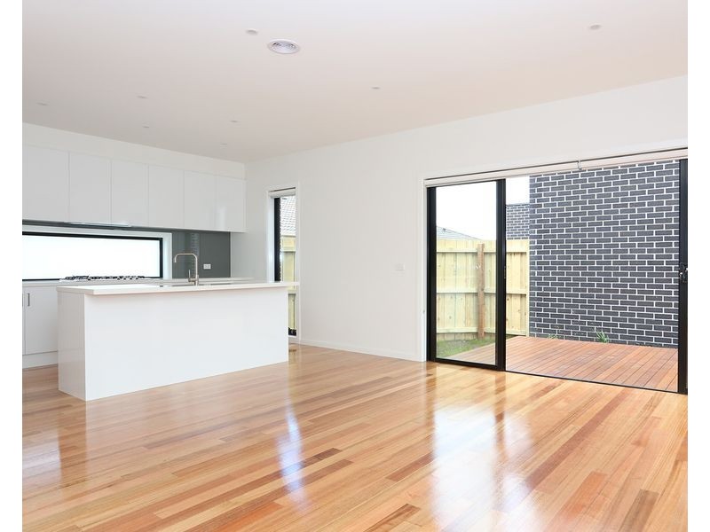 1/67 King Street, Airport West VIC 3042