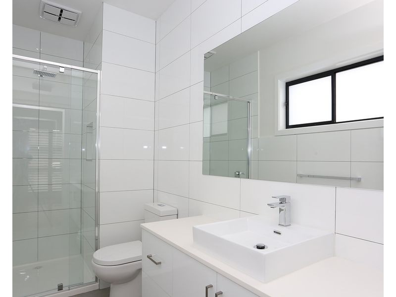 1/67 King Street, Airport West VIC 3042