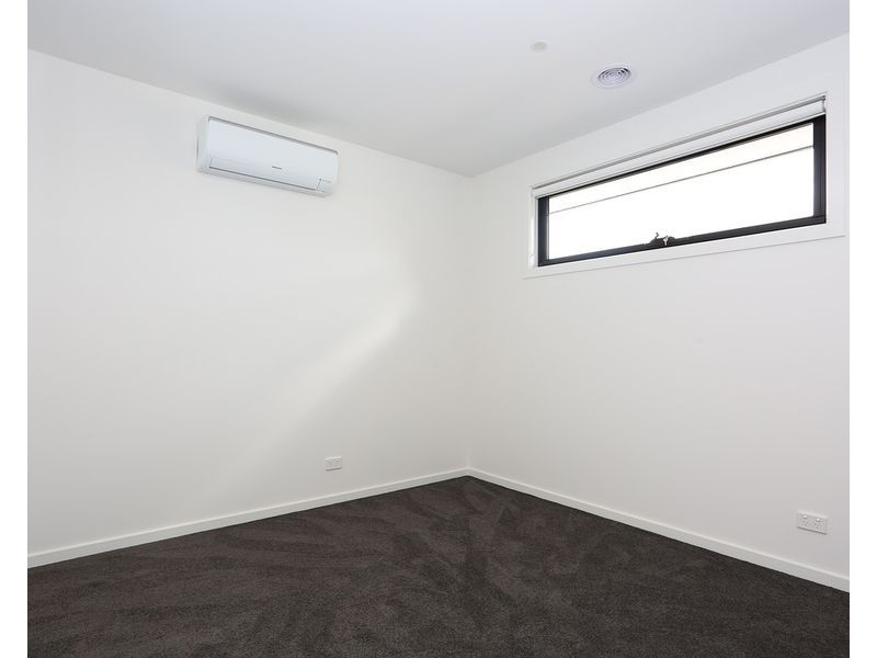1/67 King Street, Airport West VIC 3042
