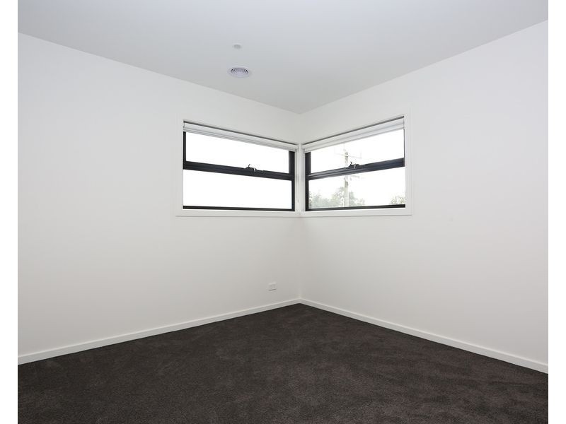1/67 King Street, Airport West VIC 3042