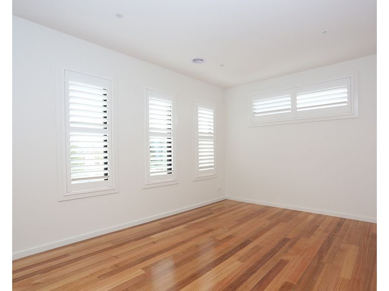 1/67 King Street, Airport West VIC 3042