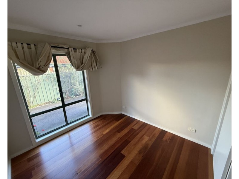 2/8 Sutherland Street, Coburg VIC 3058