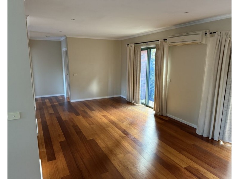 2/8 Sutherland Street, Coburg VIC 3058