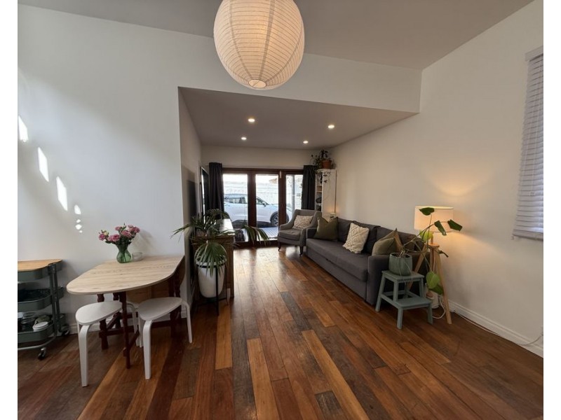 27 Little Gold Street, Brunswick VIC 3056