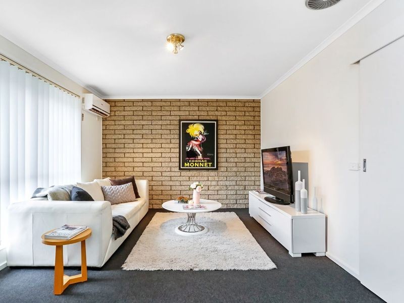 2/25 Grandview Street, Glenroy VIC 3046