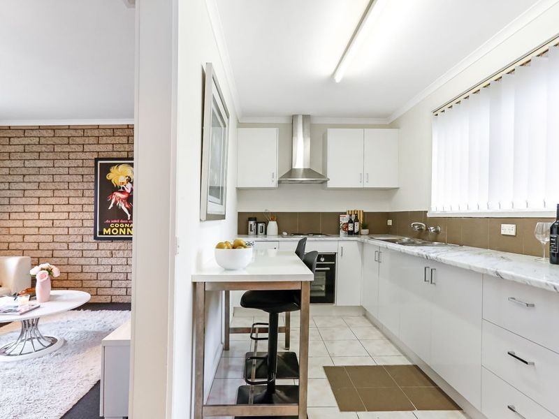 2/25 Grandview Street, Glenroy VIC 3046