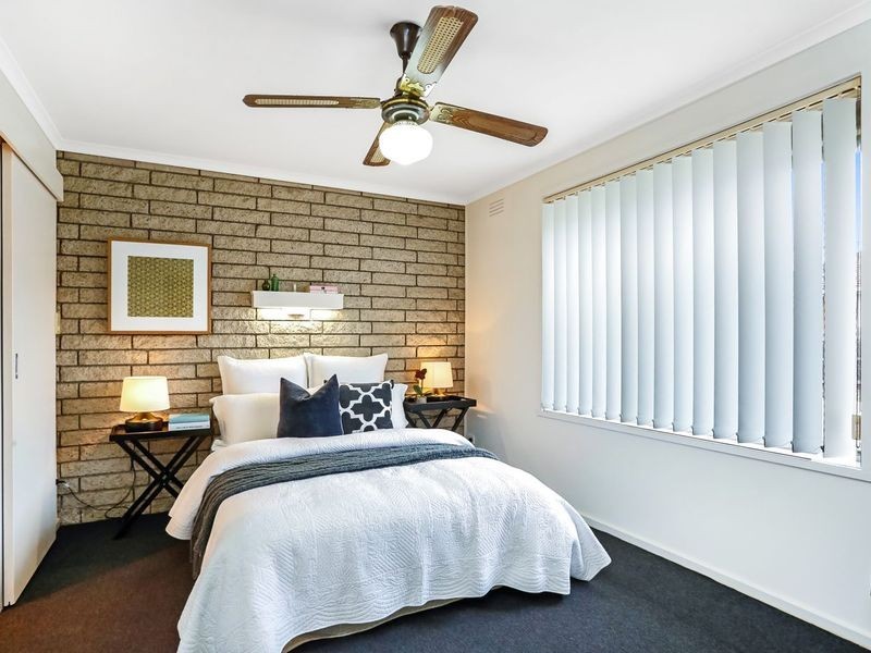 2/25 Grandview Street, Glenroy VIC 3046