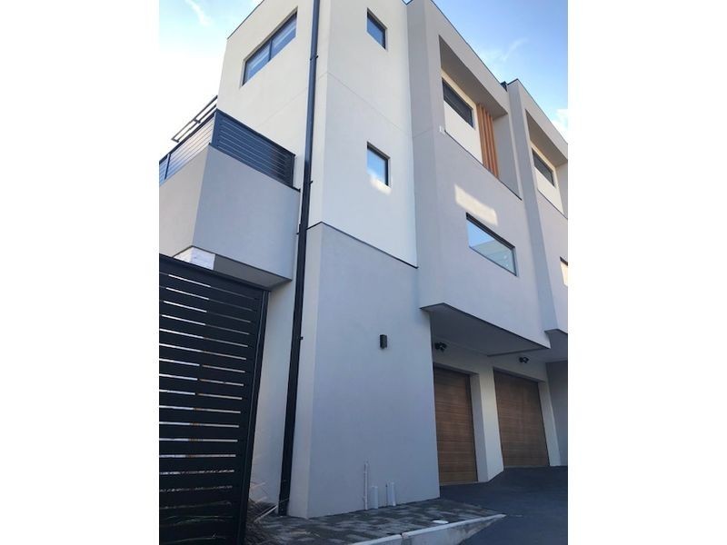 3/4 Grover Street, Pascoe Vale VIC 3044