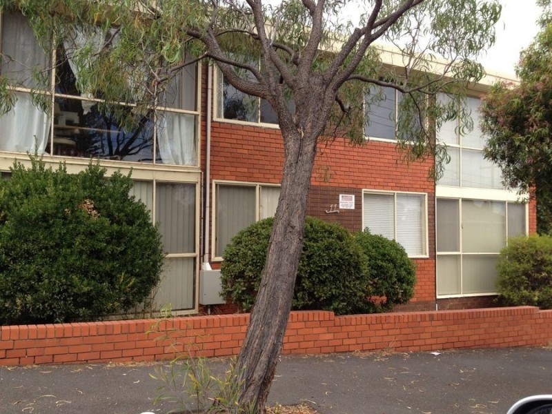 4/11 Passfield Street, Brunswick West VIC 3055
