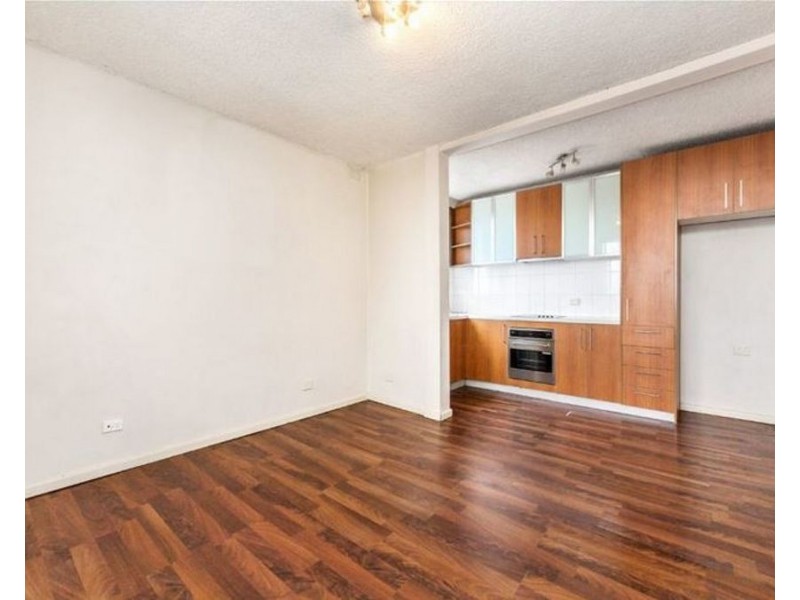 5/9 Austin Terrace, Brunswick VIC 3056