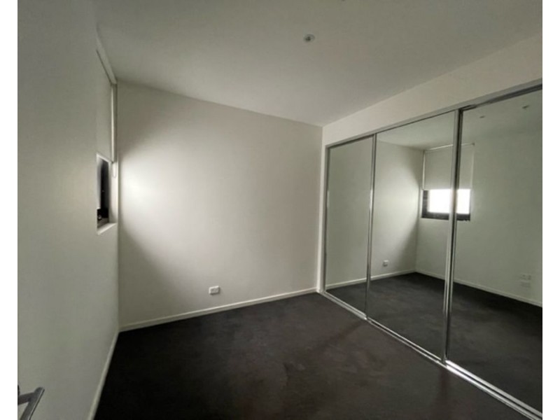 2/15 Irrelach Lane, Coburg VIC 3058