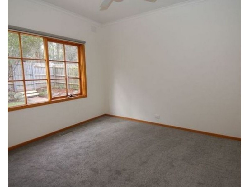 18 Eskdale Court, Eltham VIC 3095