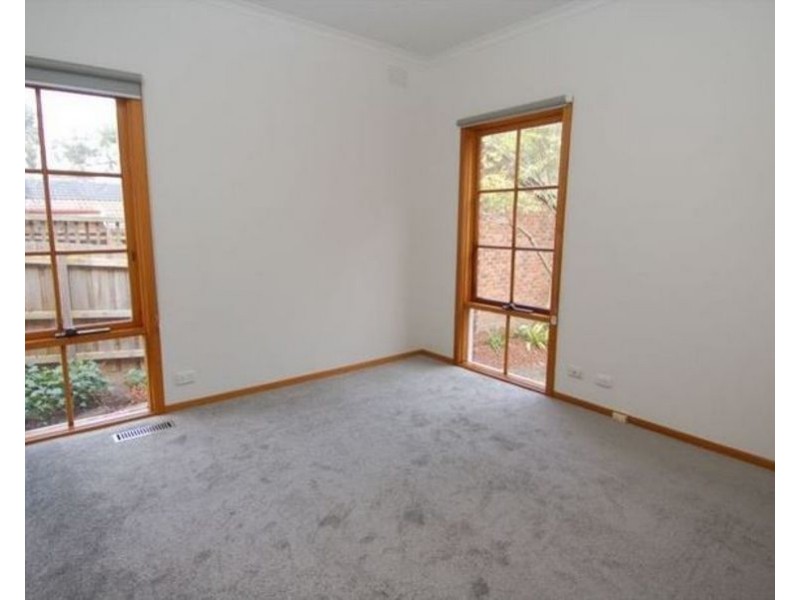 18 Eskdale Court, Eltham VIC 3095