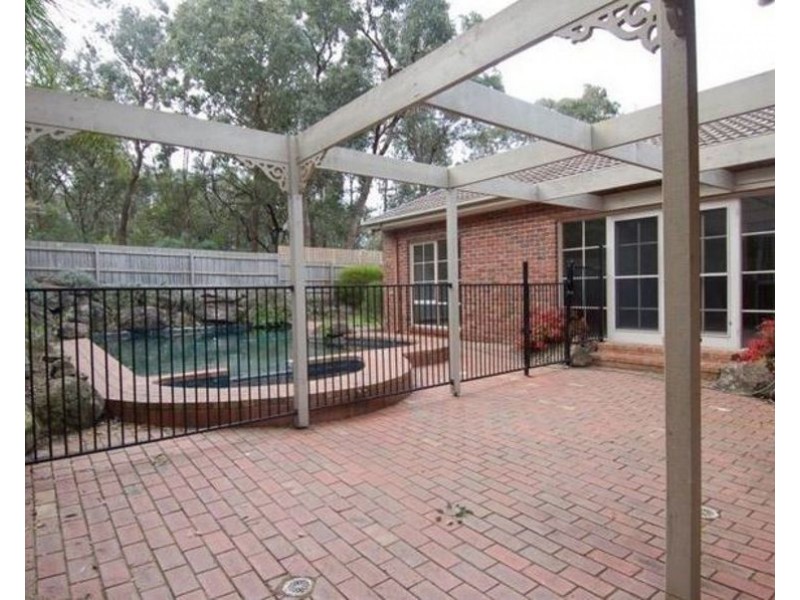 18 Eskdale Court, Eltham VIC 3095